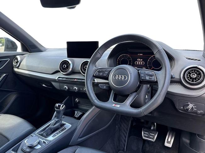 AUDI Q2 Photo 6