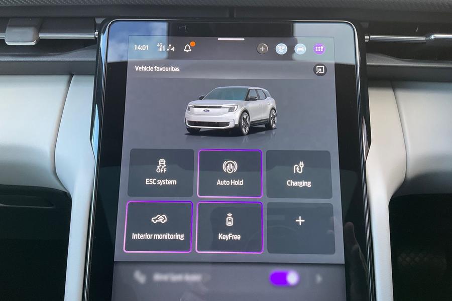 Ford Explorer Photo autoimg-2fb46e01b1627571dc1fa3f44b5c3f0f626d8e6d.jpg