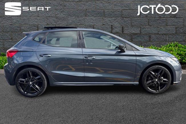 SEAT Ibiza Photo 4