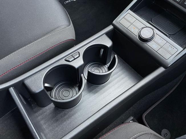 HYUNDAI Kona Photo 45