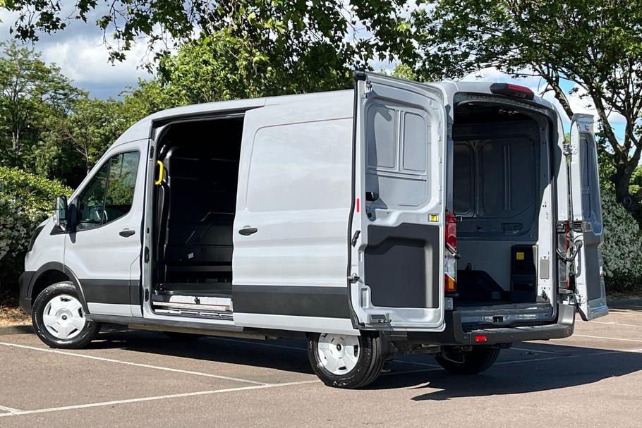Used Ford E-TRANSIT EK75YLB 7