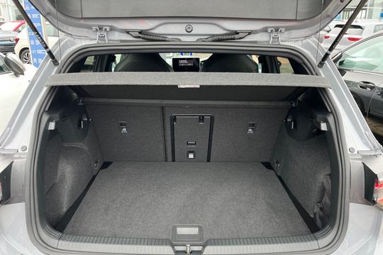 Volkswagen Golf Photo autoimg-2fc62c9dc6254fd69e656e57d7b1ac7216bd6b15.jpg