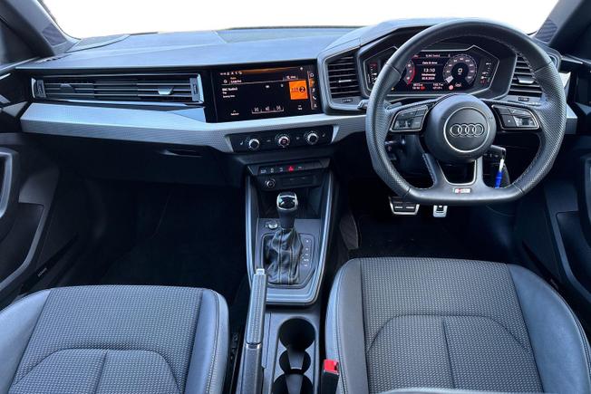 AUDI A1 Photo 10