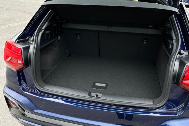 AUDI Q2 Photo 12