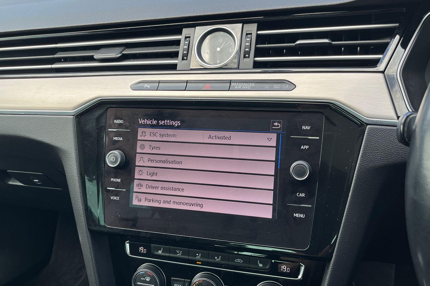 Volkswagen PASSAT Photo 29