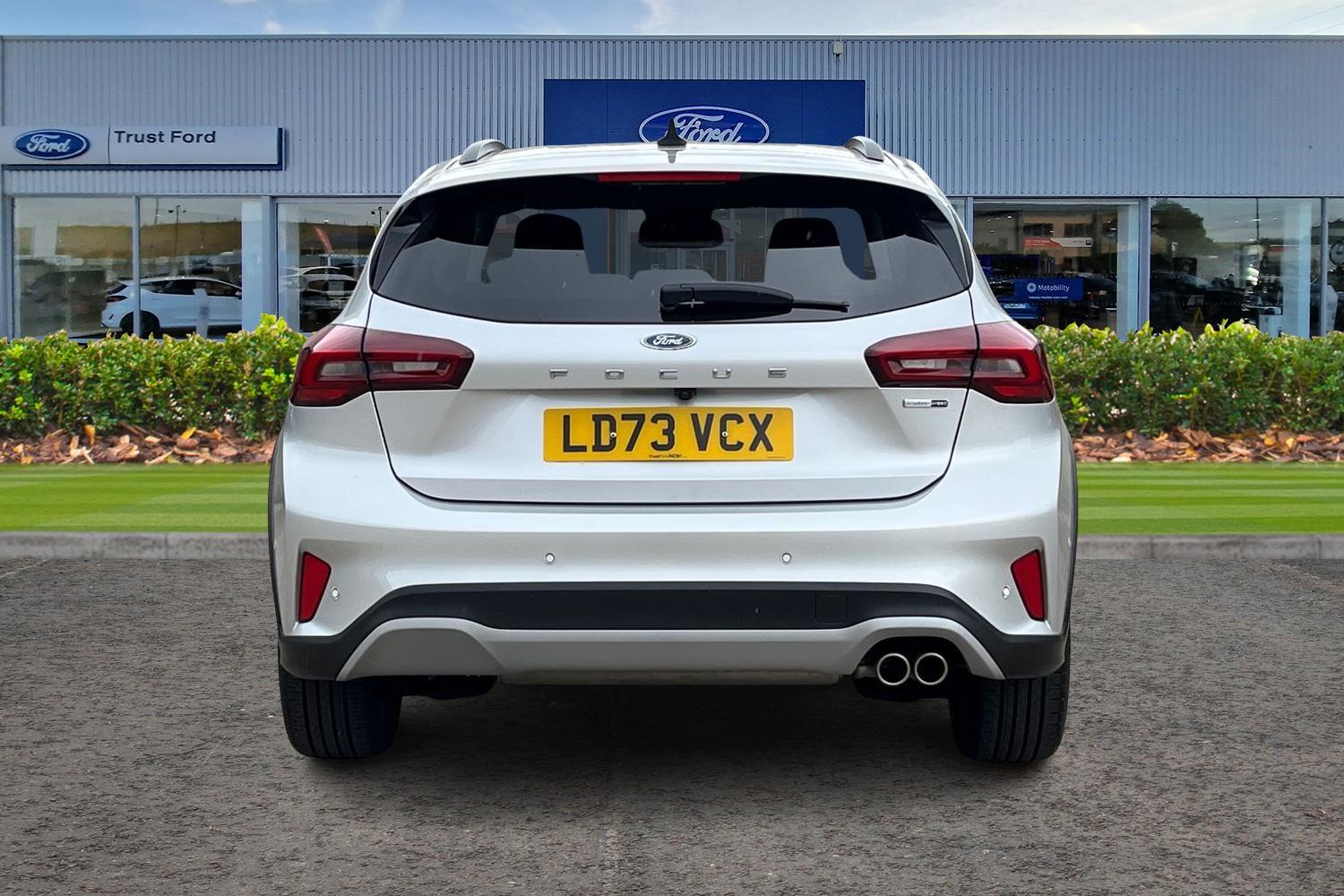 Ford Focus Photo 6