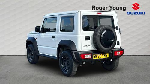 Suzuki Jimny Photo autoimg-2fdbff6dcf1031f9d63c0666b3ca642fe6a8a974.jpg