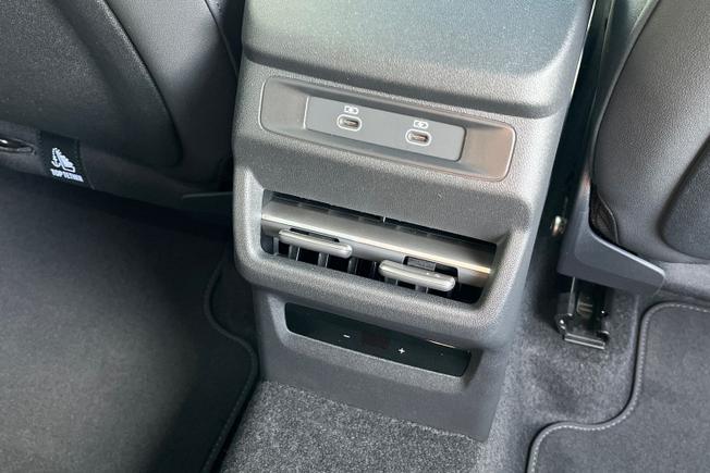 AUDI  Q3 SUV Photo 39