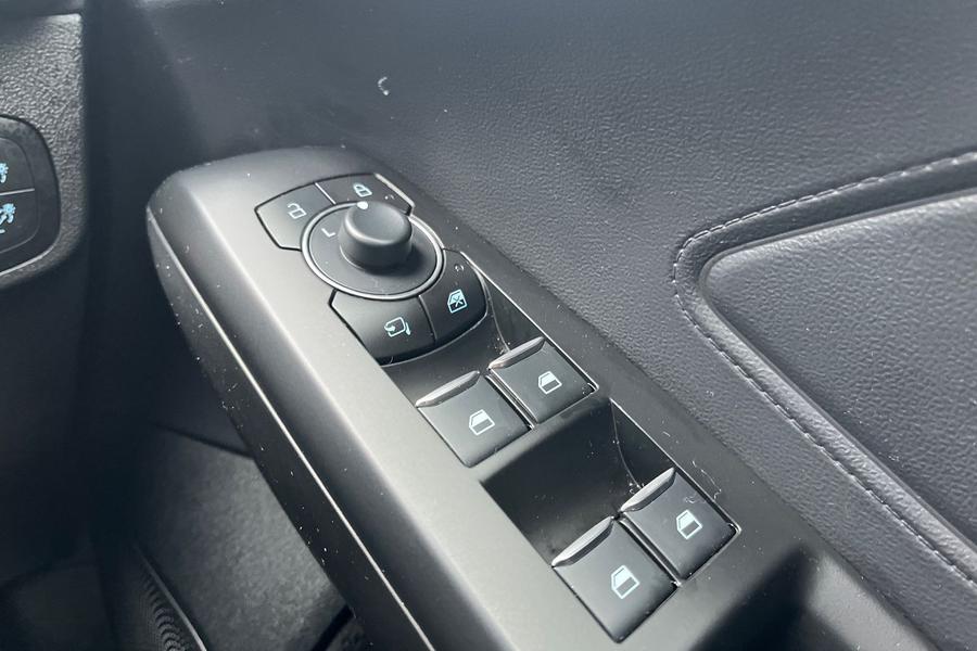 Ford FOCUS Photo autoimg-2fde65216bb2cb25c5842b032613cfd43b9112b7.jpg