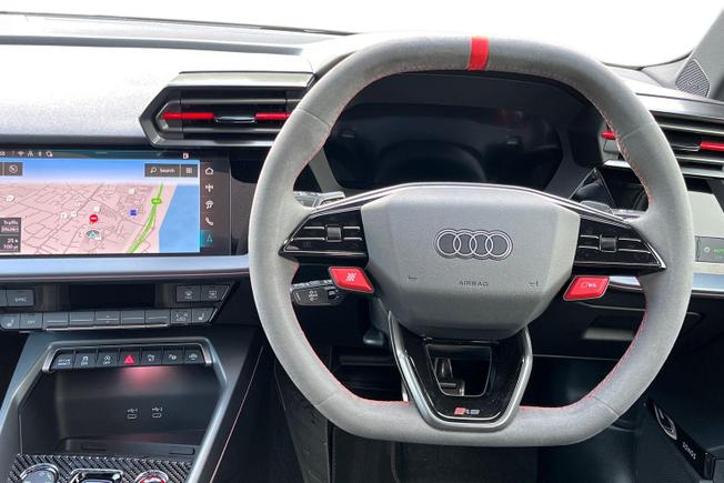 AUDI RS3 Photo 11