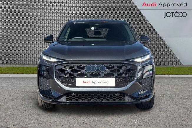 AUDI Q3 Photo 8