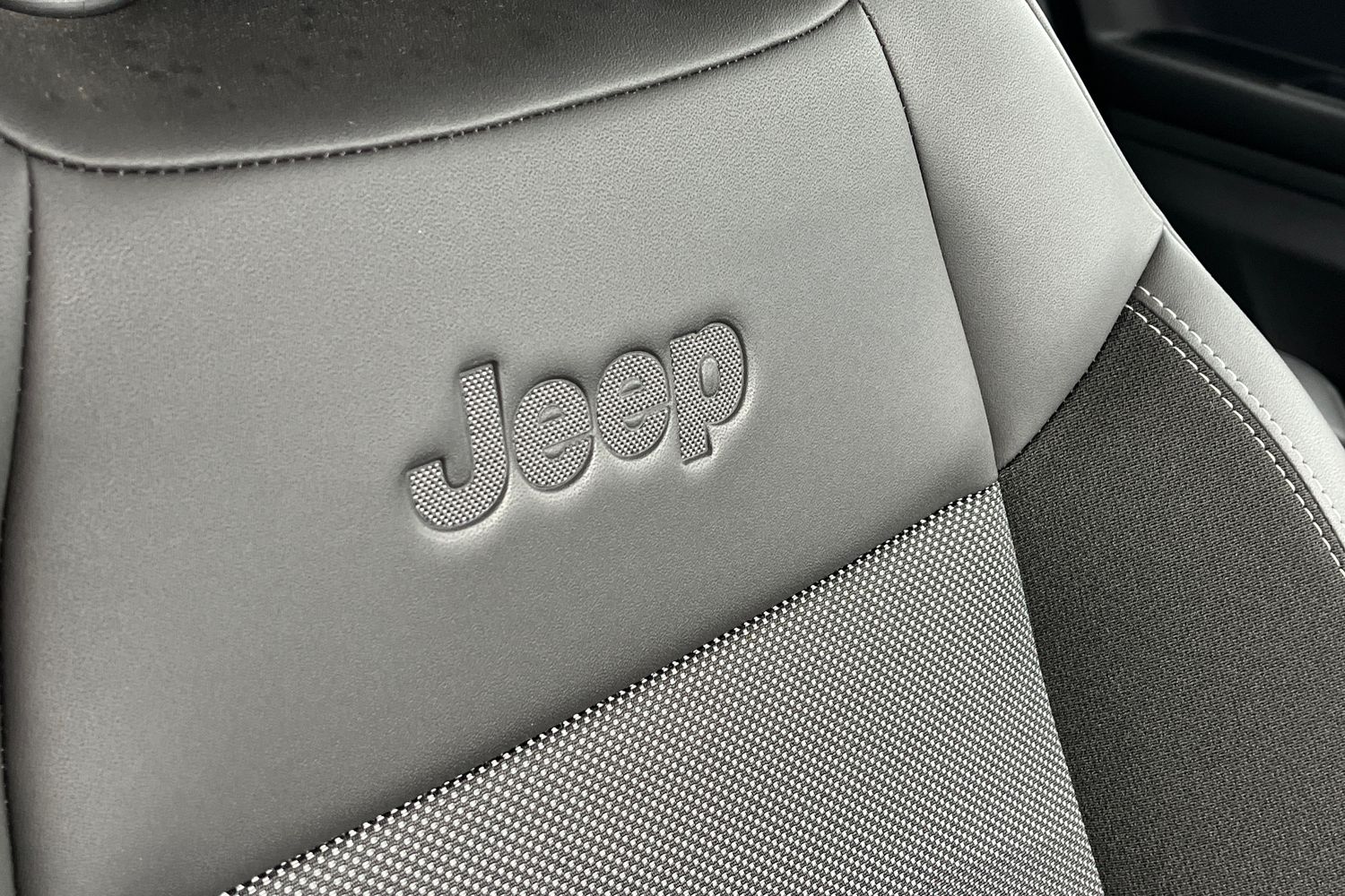 Jeep Avenger Photo 32