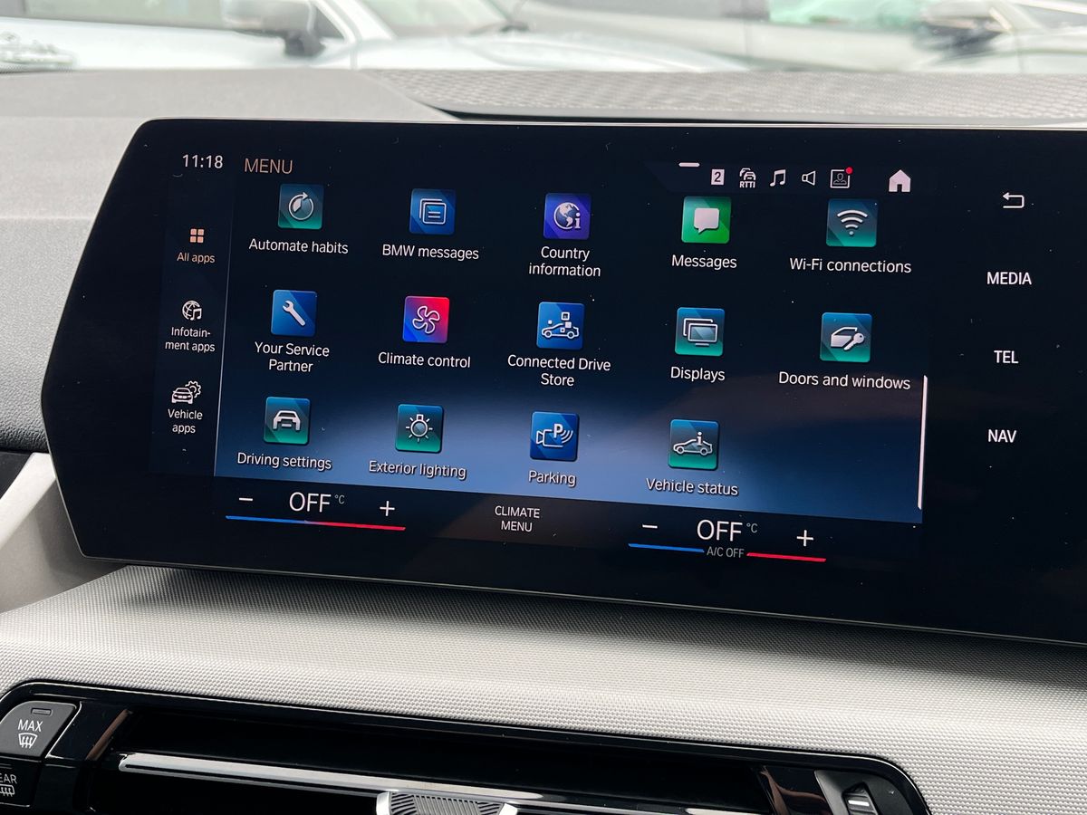BMW 2 Series Active Tourer Photo 37