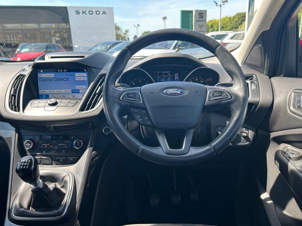 Ford Kuga Photo autoimg-2feacf17afdb957ccd0ce82b72b015870e1acb15.jpg