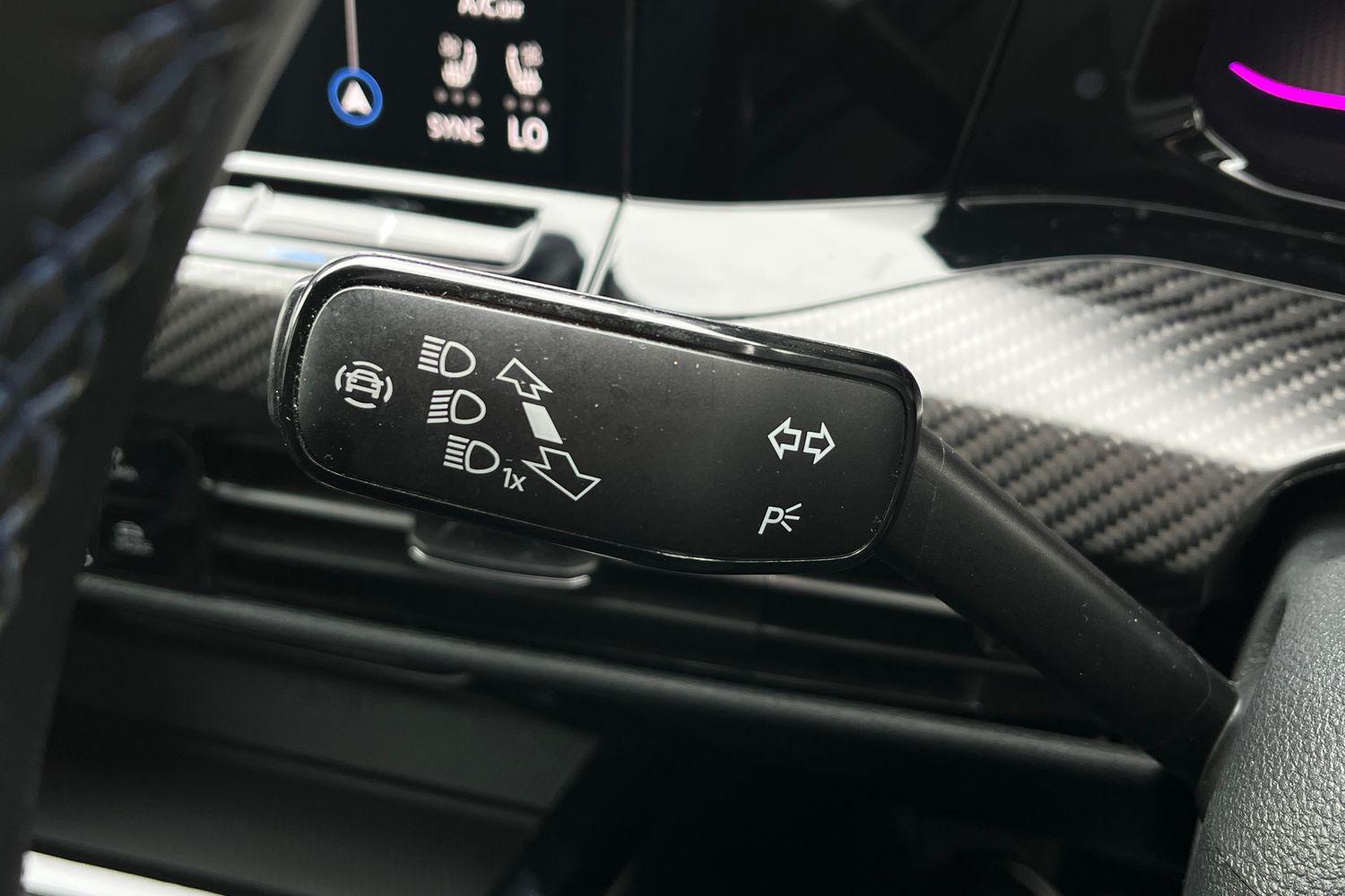 Volkswagen Golf Photo 13
