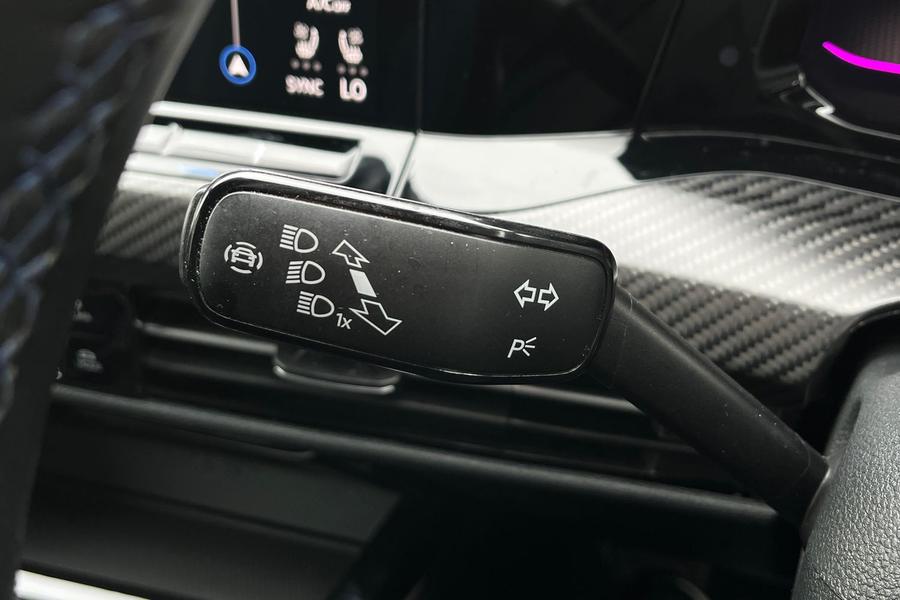 Volkswagen Golf Photo autoimg-2febcd2d8bd22d64136ea4cee5f90e4217d21e79.jpg