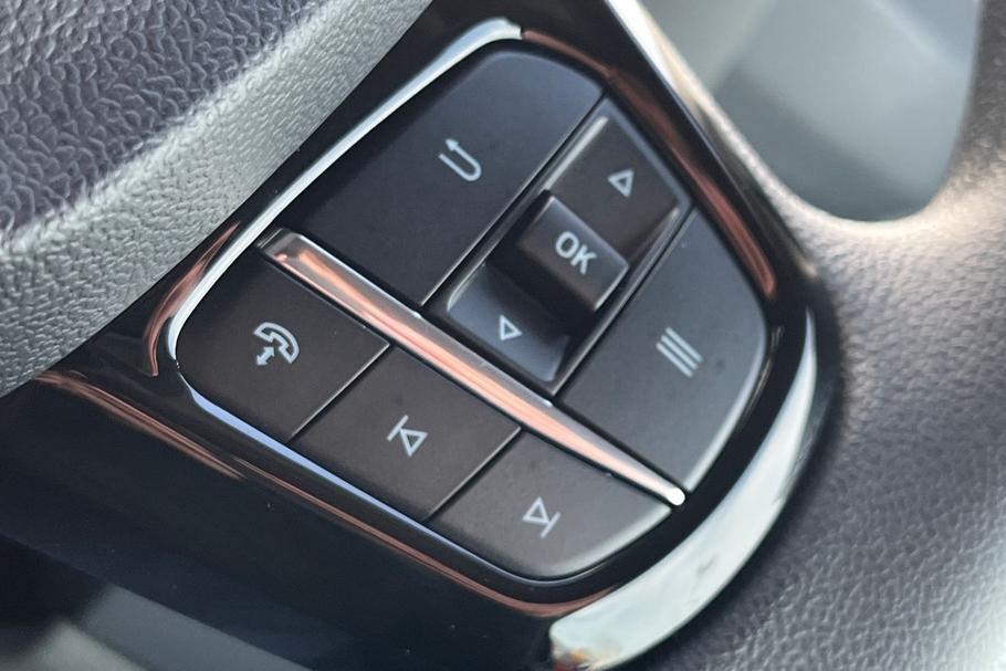 Used Ford TRANSIT CUSTOM LF25RJL 18