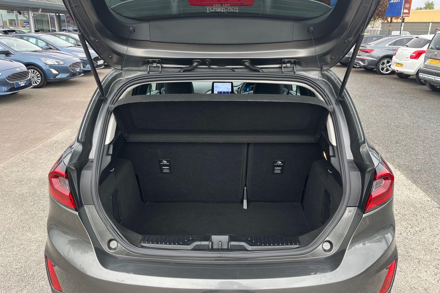 Ford FIESTA Photo 20