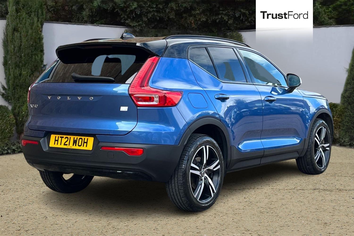 Volvo XC40 Photo 3