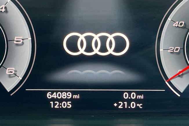 AUDI Q3 Photo 15