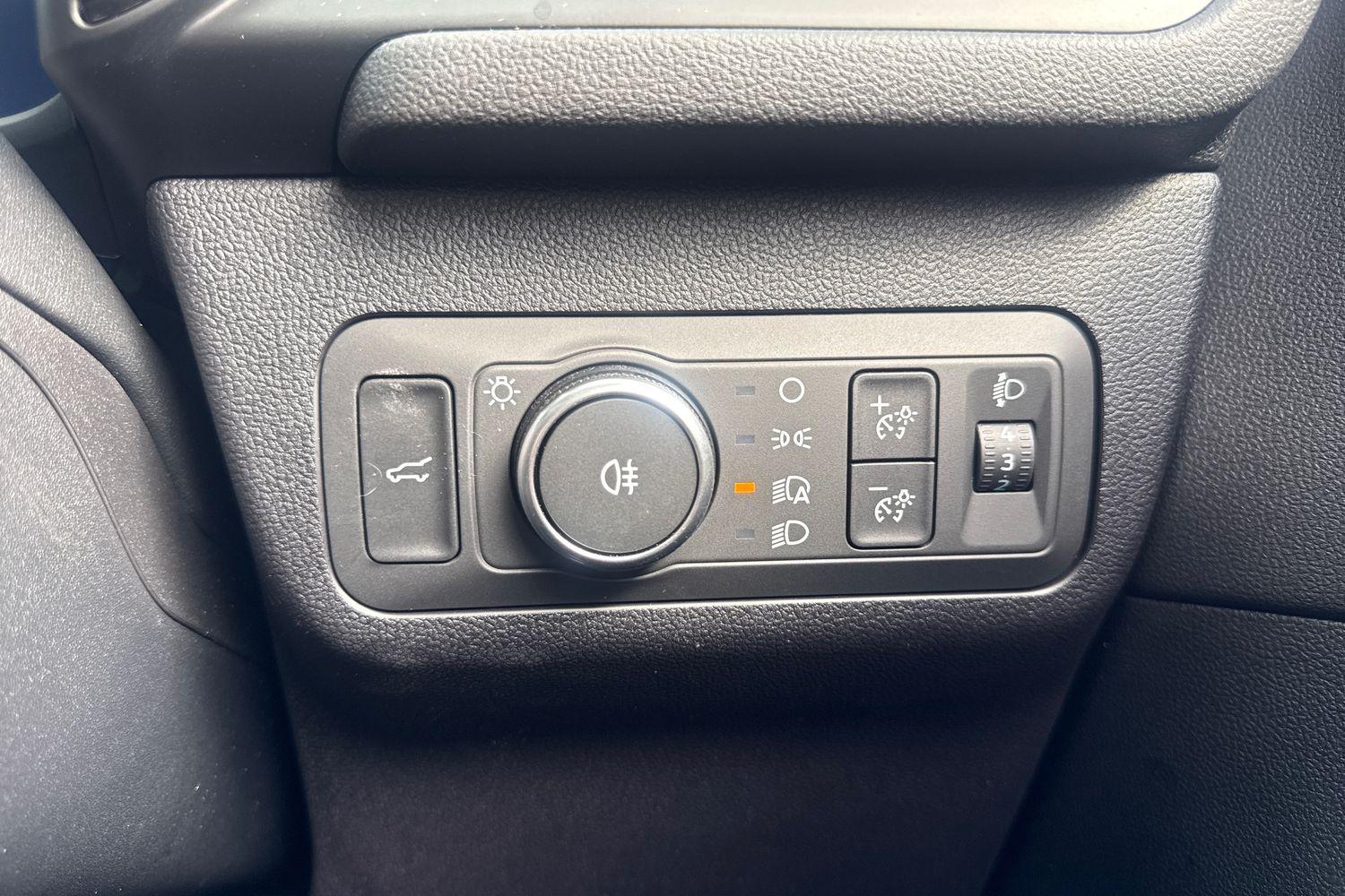 Ford KUGA Photo 22