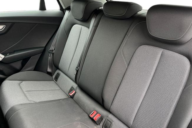 AUDI Q2 Photo 9
