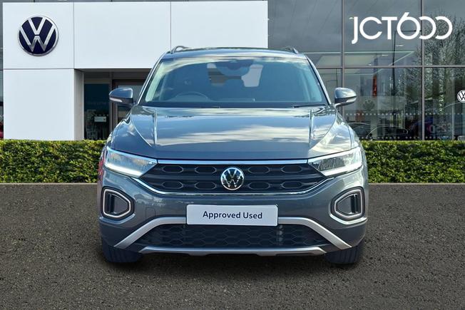 Volkswagen T-Roc Photo 8