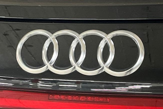 AUDI E-Tron Gt Photo 35