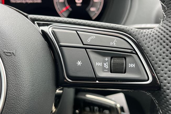 AUDI Q2 Photo 17