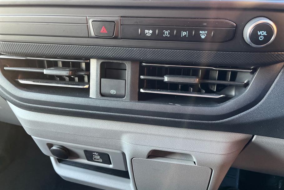 Used Ford TRANSIT CUSTOM 37