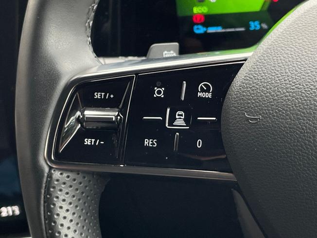 RENAULT Scenic E-Tech Photo 16
