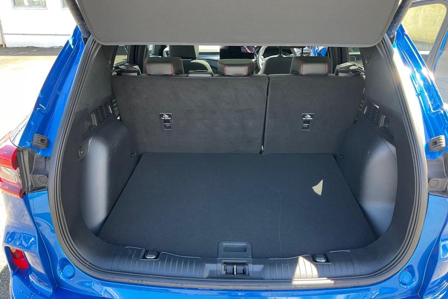 Ford KUGA Photo autoimg-3005843090f31739ec71d304574433b5d3fd4abd.jpg