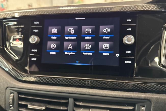 VOLKSWAGEN Polo Photo 14
