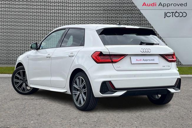 Audi A1 Photo 3