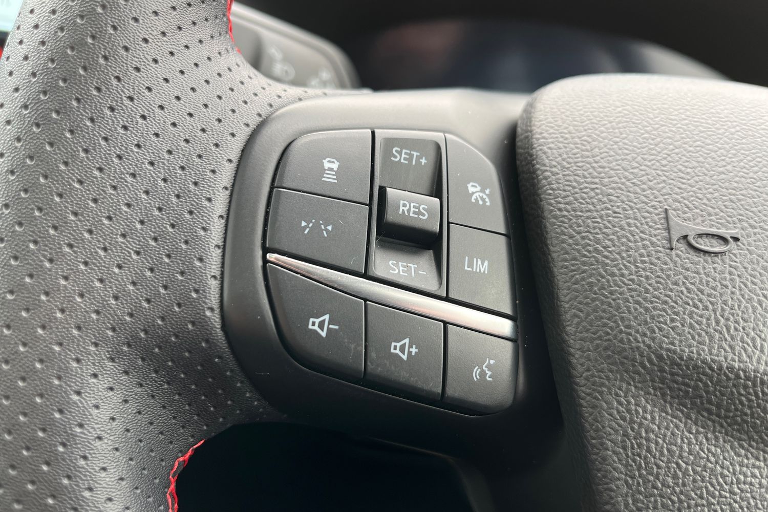 Ford Kuga Photo 32