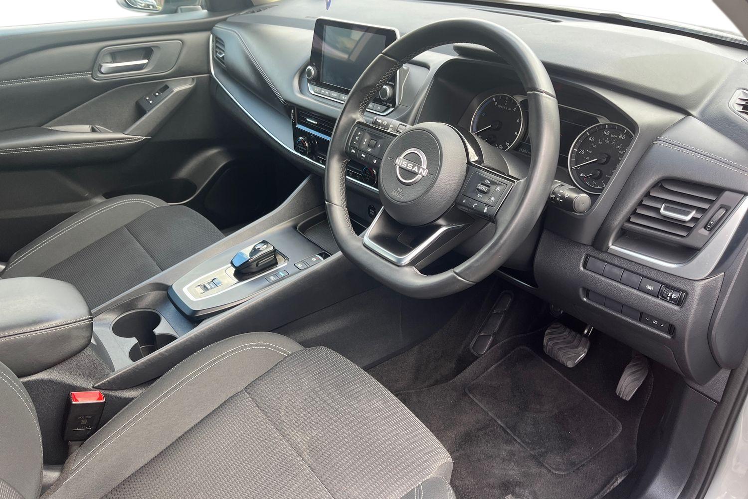 Nissan QASHQAI Photo 8