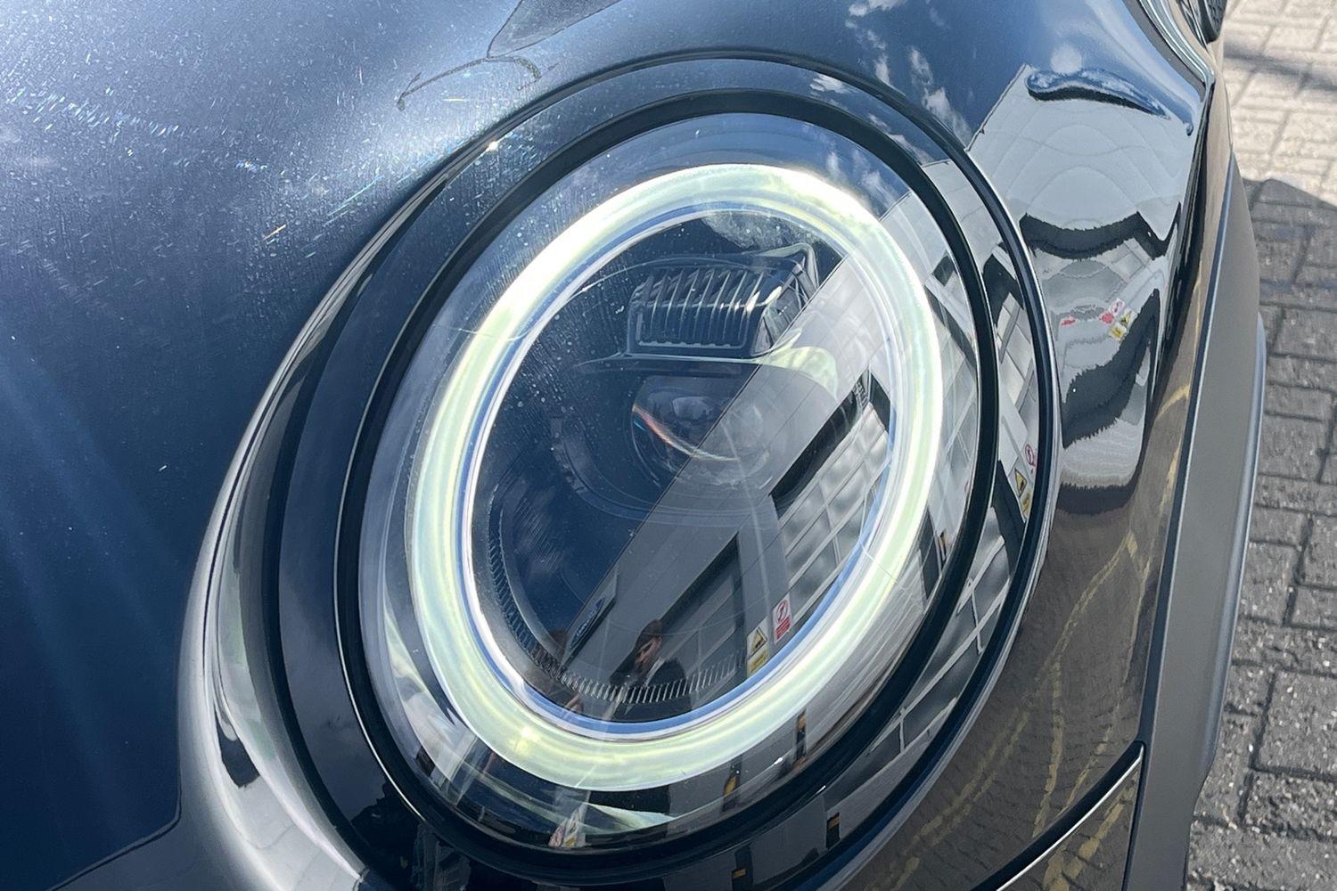 MINI Hatch Photo 23