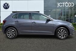 VOLKSWAGEN Polo Photo 4