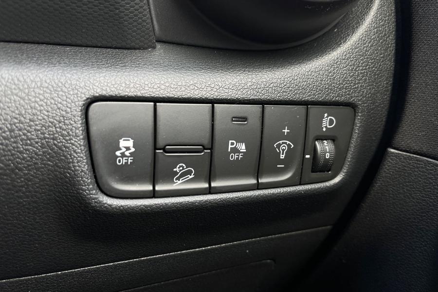 Hyundai KONA Photo autoimg-3009a03fc8974f195de77dbb5b5e86975a256f67.jpg