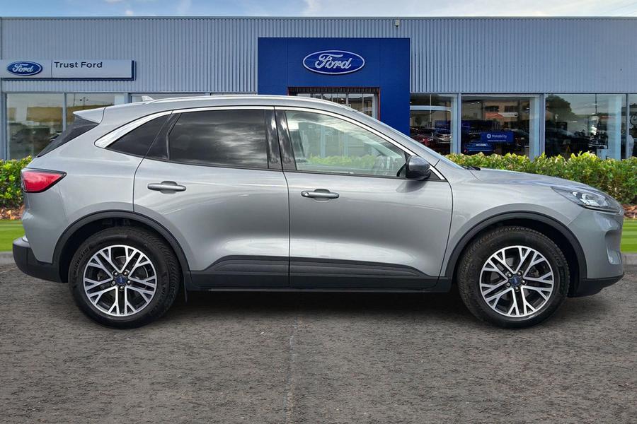 Ford KUGA Photo autoimg-300a19a7364a8c31352814a2fb3a84c95588114a.jpg