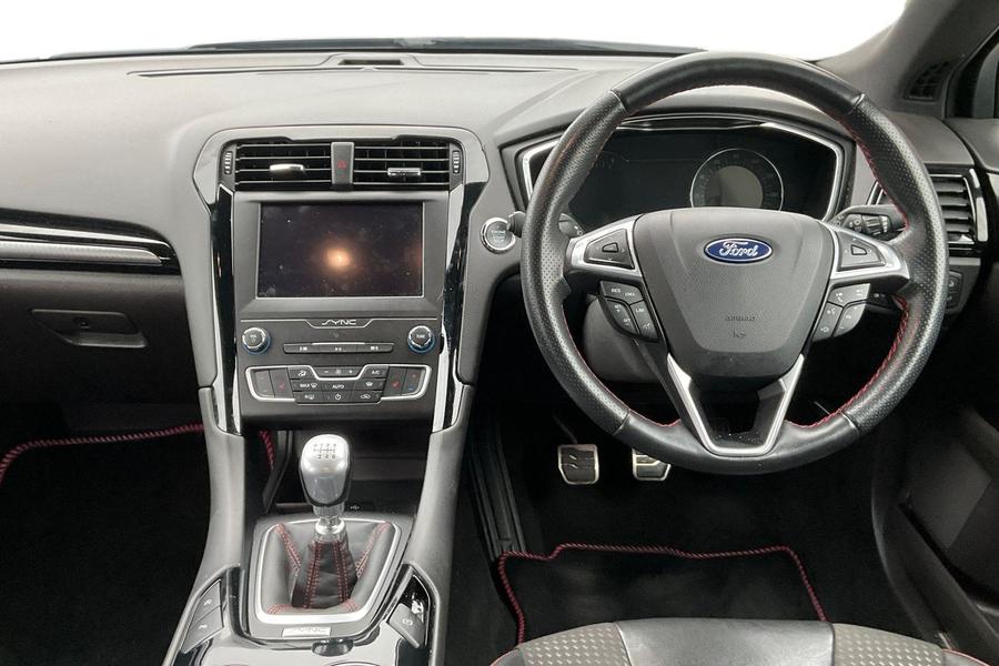 Ford MONDEO Photo autoimg-300a23044c61bc1fab5084355ad698ceb04053e7.jpg
