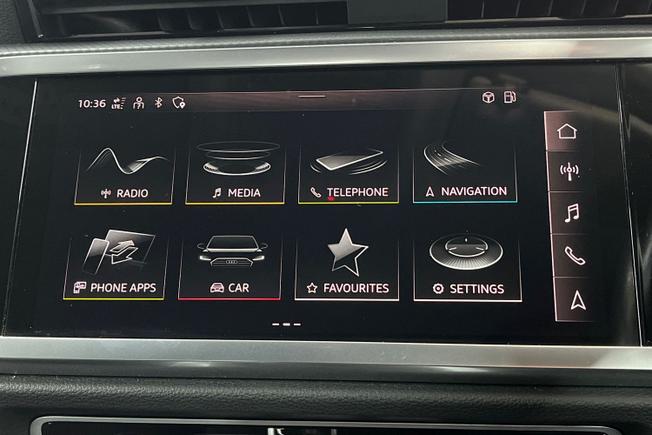 AUDI Q3 Photo 24
