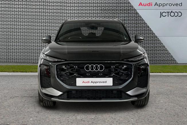 AUDI Q3 Photo 8