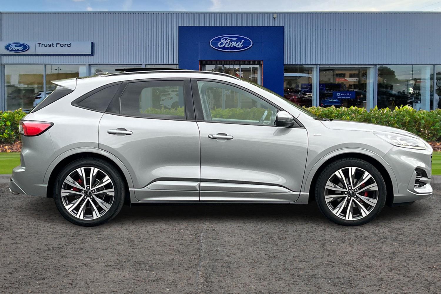 Ford Kuga Photo 2