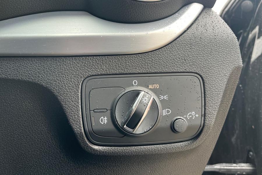 Audi Q2 Photo autoimg-3014d8d44cb509d16a9d76733baf7ac4bf84bceb.jpg