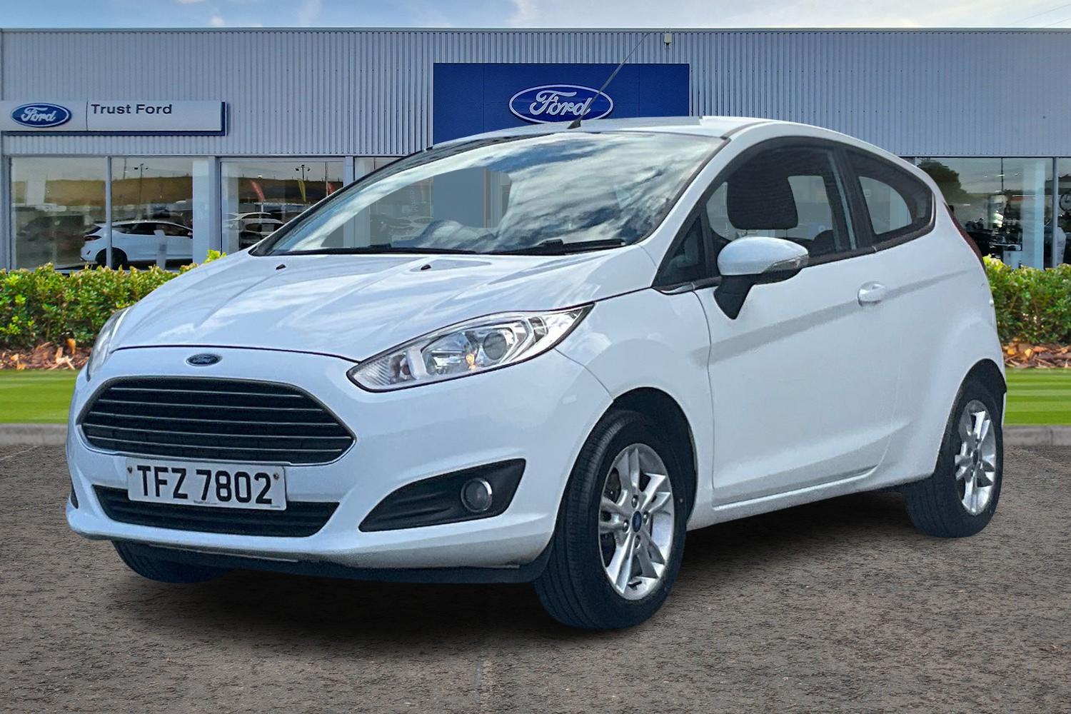 Ford FIESTA Photo 4