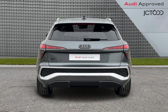 AUDI Q3 Photo 7