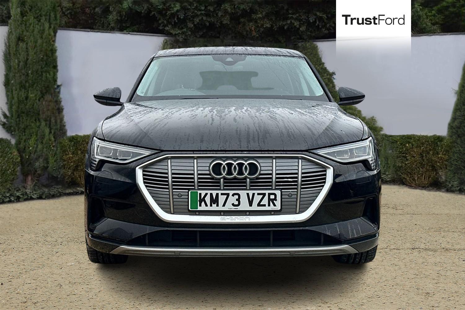 Audi E-TRON Photo 5