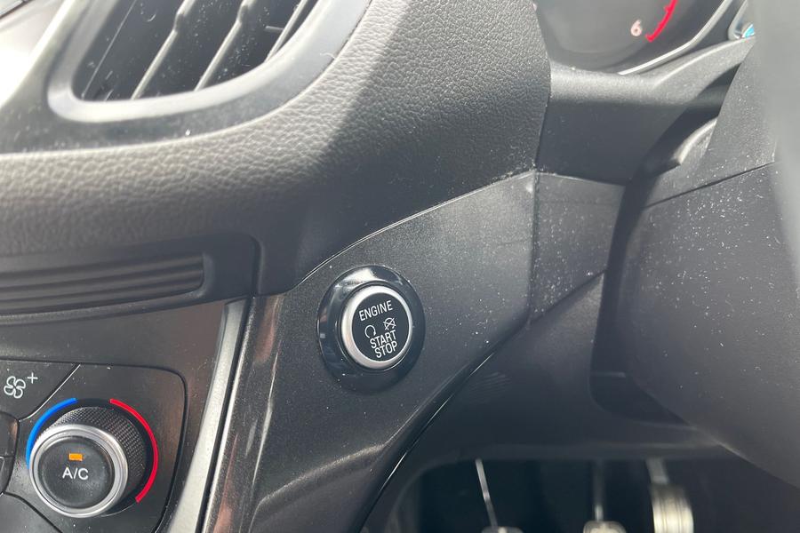 Ford KUGA Photo autoimg-301c89fd54a706c4acf13ade0eca97806b9a870a.jpg
