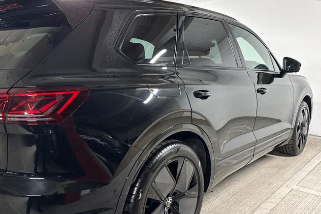 VOLKSWAGEN Touareg Photo 35